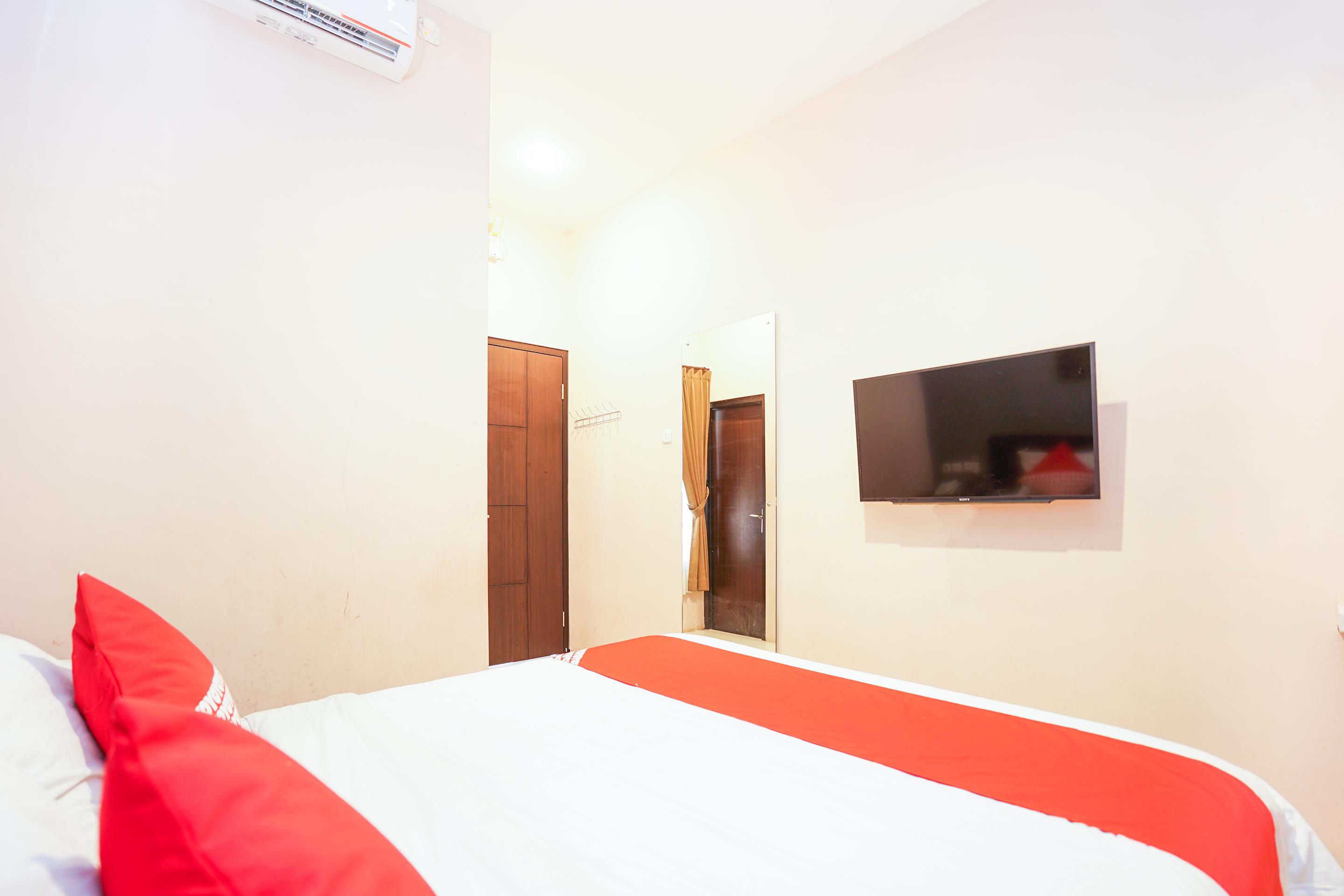 OYO 240 Audah Sevana Syariah Hotel Surabaya Bagian luar foto